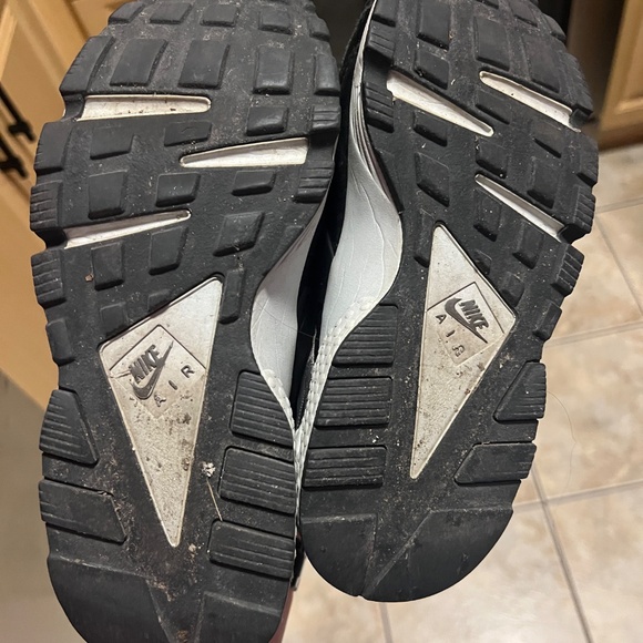 RARE camo Nike Huarache (fits like 6.5W) - Picture 3 of 3